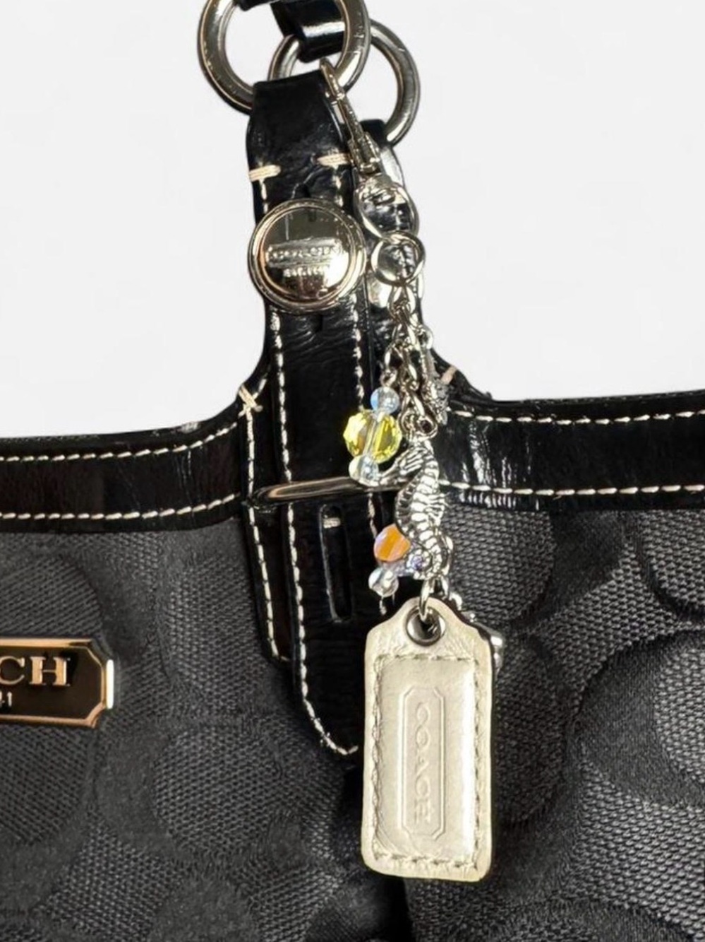 Coach Summertime Mini Hangtag Silver Sea Charms Keychain - Picture 4 of 4